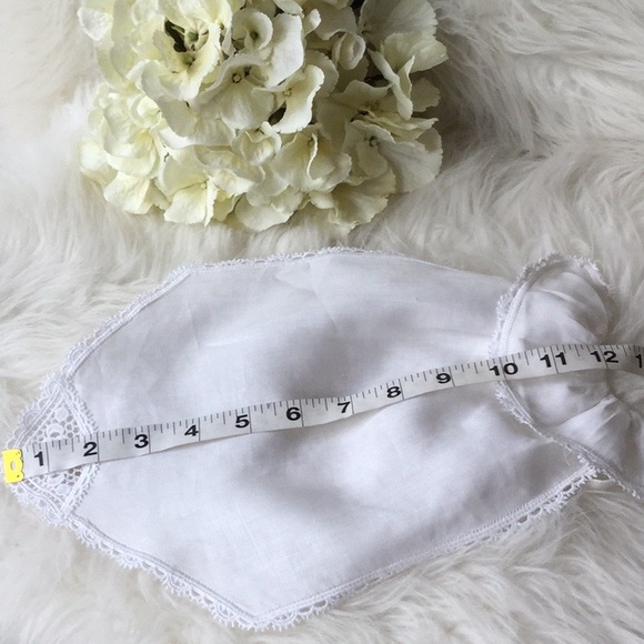 ๐HP๐Vintage Mark Cross Irish Linen Baby Bib - Picture 7 of 8